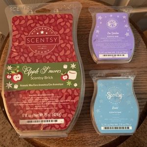 Scentsy Brick and Two Bars!